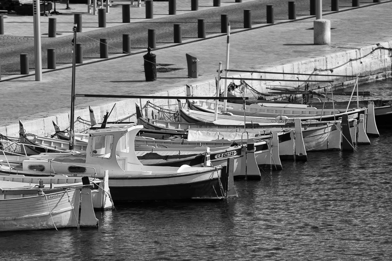 Galant En Bord De Avec Terrasse * Saint-Cyr-sur-Mer